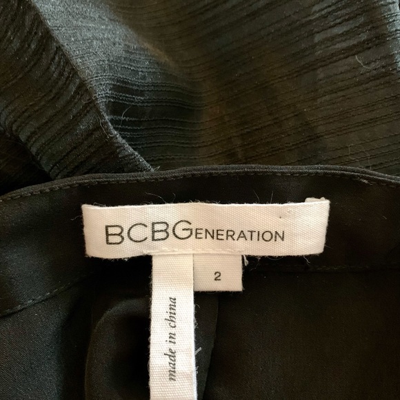 BCBG Black Semiformal Lined Cocktail Dress Size 2 - Picture 2 of 8